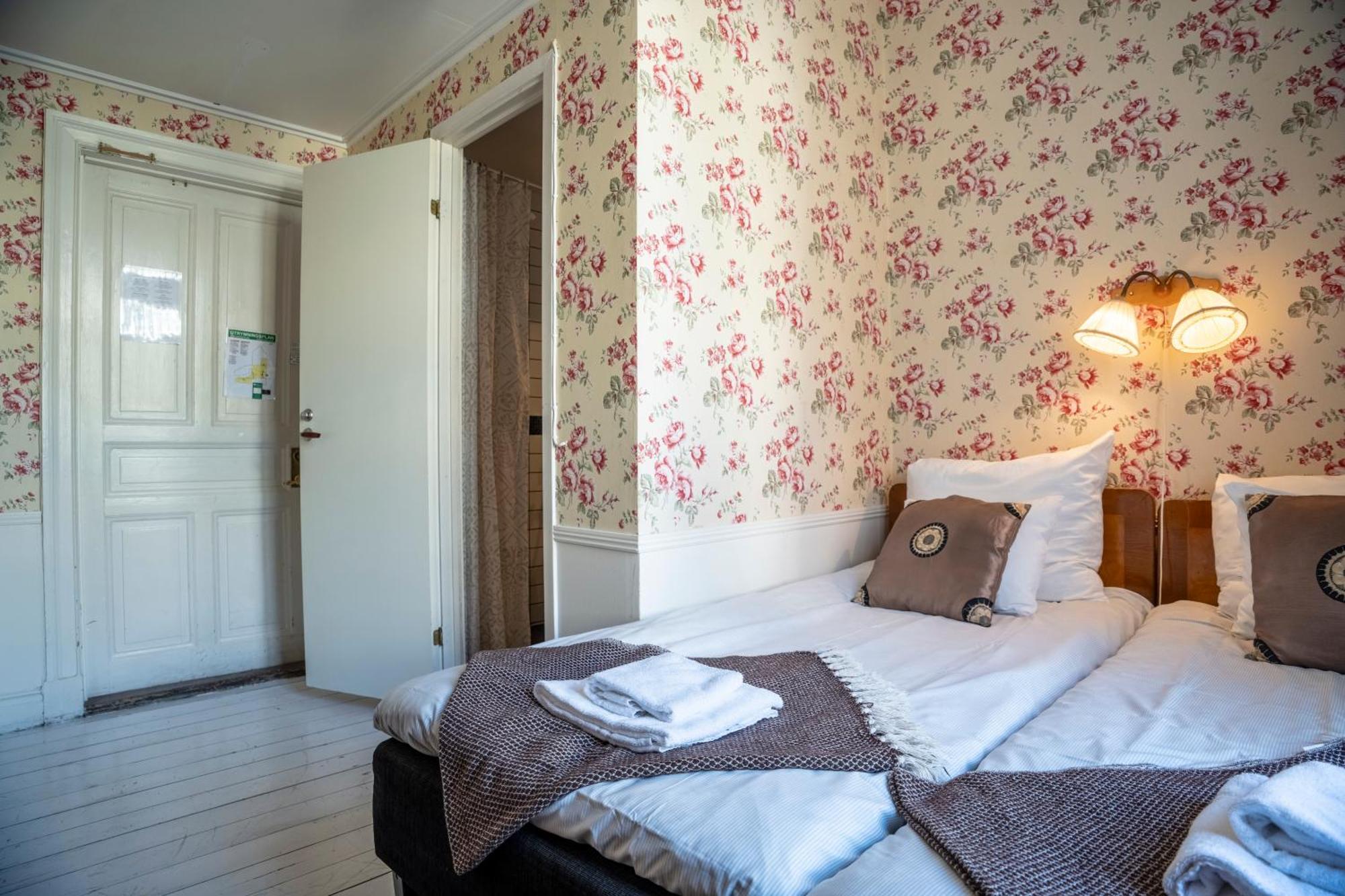 Hotell Grand 3*